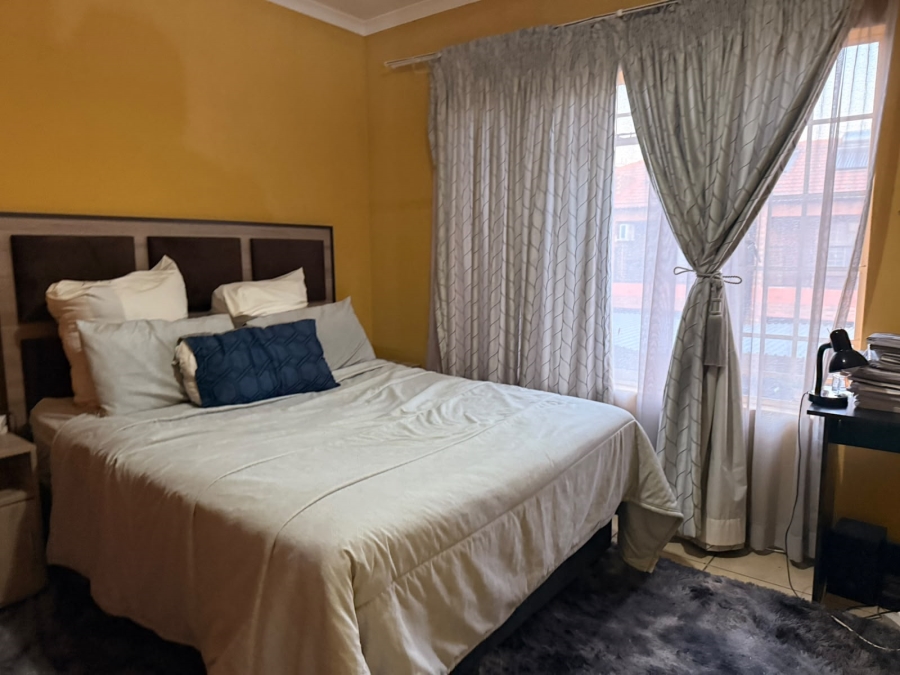 3 Bedroom Property for Sale in Waterval East North West